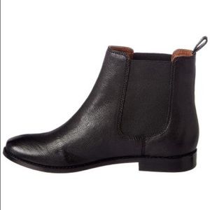 Brand New, Unworn FRYE “Anna” Black Chelsea Boots, Women’s Size 8